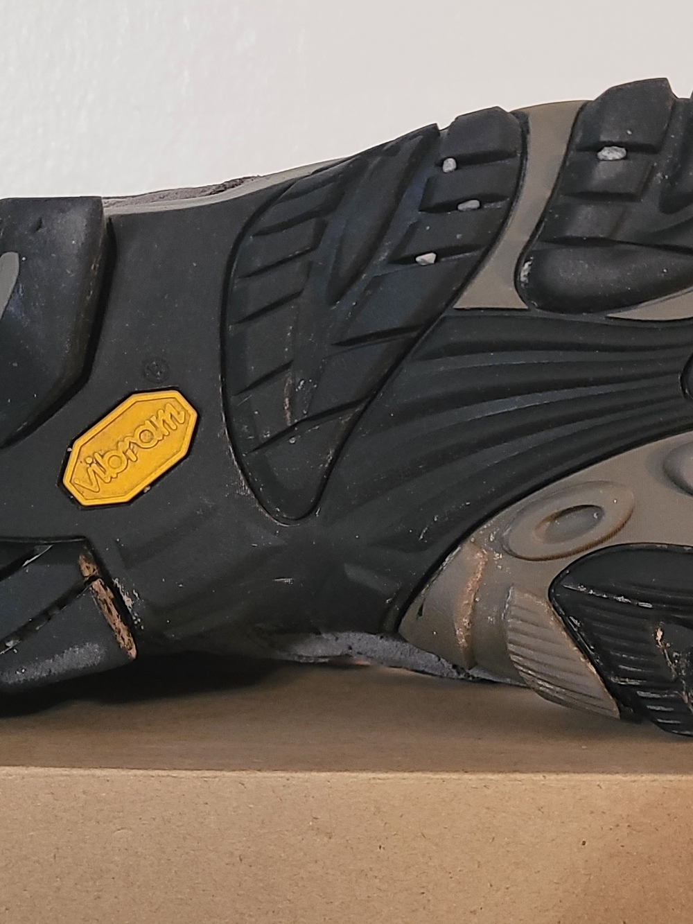 Merrell Women's Moab 2 Mid Waterproof Hiking Boot - Gray/Blue, Size 10.5 Wide - Picture 9 of 11
